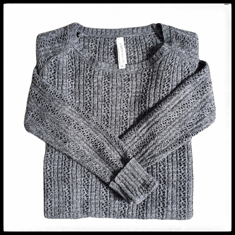 Aeropostale Knit Women's Sweater Size M Grey